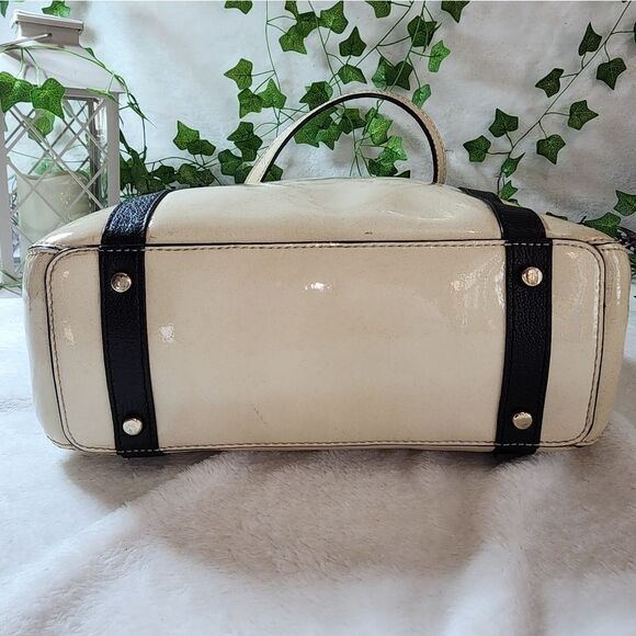 Authentic Kate Spade New York Auburn Place Cayton Bag Patent Leather - Picture 9 of 17